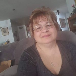 Meet your Posher, Yolanda